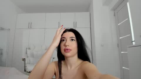 Snapshot of nicolledelight chatting on March 2026 08:32:02 AM Nicolle online show from March 2026 08:32:02 AM