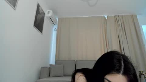 Snapshot of nicolledelight chatting on April 2026 05:05:01 AM Nicolle online show from April 2026 05:05:01 AM