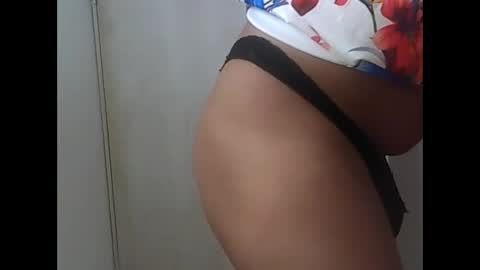 nicollediaz09 online show from December 2025 09:03:01 AM