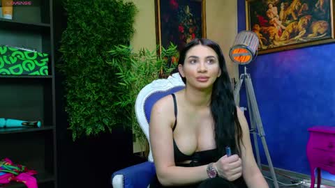 Snapshot of nicollepalmer chatting on April 2026 10:43:01 AM Nicolle online show from April 2026 10:43:01 AM