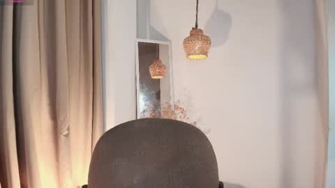 Snapshot of nicolletease chatting on December 2025 12:25:01 PM nicolletease online show from December 2025 12:25:01 PM