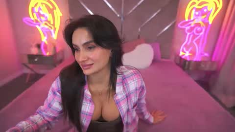 Snapshot of nicolnightt chatting on November 2025 06:41:02 AM Nicole online show from November 2025 06:41:02 AM