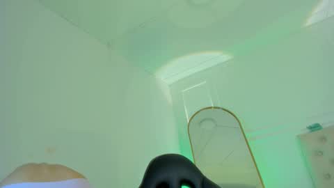 Nicol online show from February 2026 08:43:01 PM