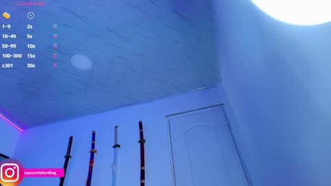 Snapshot of nicorobinn chatting on November 2025 12:33:01 AM Lizzie online show from November 2025 12:33:01 AM