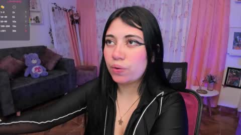      900   300   online show from November 2025 06:12:01 AM