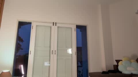 Snapshot of night_jelly chatting on April 2026 11:46:02 AM Aurora online show from April 2026 11:46:02 AM