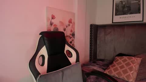 niick_twink online show from December 2025 08:02:02 PM