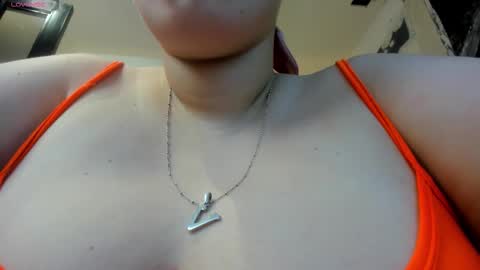 Anni online show from October 2025 04:51:01 PM