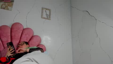 Snapshot of niickyjones chatting on February 2026 04:57:02 AM Anni online show from February 2026 04:57:02 AM