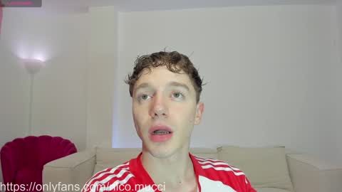 Snapshot of niico_18 chatting on December 2024 04:53:02 AM Nicolas Mucci online show from December 2024 04:53:02 AM