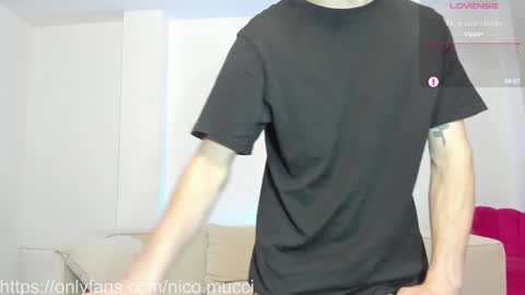 Snapshot of niico_18 chatting on January 2025 05:23:01 AM Nicolas Mucci online show from January 2025 05:23:01 AM