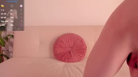 Snapshot of niico_18 chatting on October 2025 08:32:02 PM Nicolas Mucci online show from October 2025 08:32:02 PM