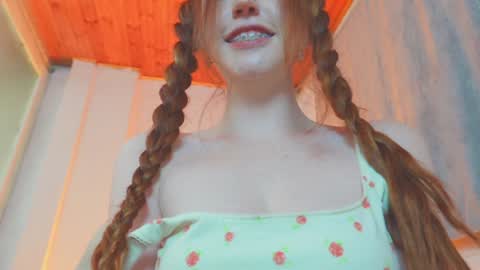 of Nylasweet online show from November 2025 05:55:02 PM