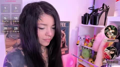 Snapshot of niinaink chatting on December 2025 12:43:02 PM NINAINK online show from December 2025 12:43:02 PM