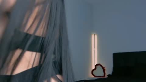 Snapshot of niinarosee1 chatting on November 2025 06:43:02 PM Niinarosee online show from November 2025 06:43:02 PM