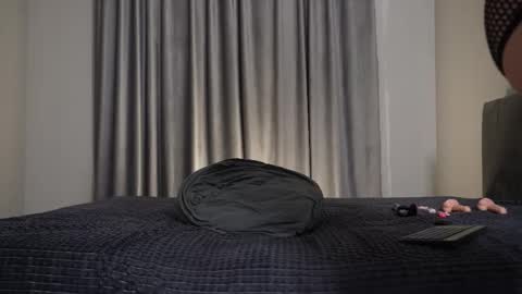 Nik online show from March 2026 04:10:01 PM