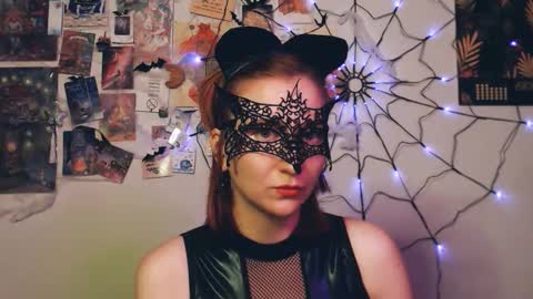 Nika online show from November 2025 11:07:02 PM