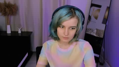 NIKA online show from April 2026 01:36:02 PM