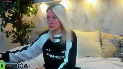 Snapshot of nika_sm chatting on August 2026 09:22:02 AM Nika Sm online show from August 2026 09:22:02 AM