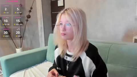Snapshot of nika_sm chatting on August 2026 09:22:01 AM Nika Sm online show from August 2026 09:22:01 AM