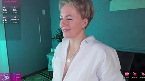 Snapshot of nika_smit chatting on December 2024 02:38:02 PM Nika online show from December 2024 02:38:02 PM