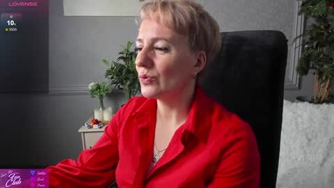 Snapshot of nika_smit chatting on December 2024 01:33:02 PM Nika online show from December 2024 01:33:02 PM