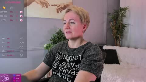 Snapshot of nika_smit chatting on January 2025 02:19:01 PM Nika online show from January 2025 02:19:01 PM