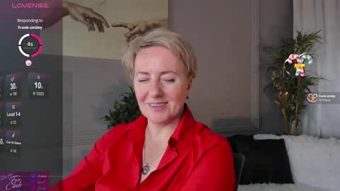 Snapshot of nika_smit chatting on February 2025 02:18:01 PM Nika online show from February 2025 02:18:01 PM