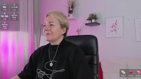 Snapshot of nika_smit chatting on October 2025 10:14:01 AM Nika online show from October 2025 10:14:01 AM