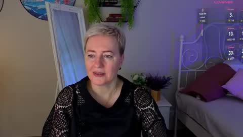 Snapshot of nika_smit chatting on March 2026 05:46:01 AM Nika online show from March 2026 05:46:01 AM