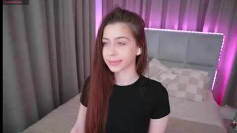 Snapshot of nikaletta chatting on June 2026 10:25:01 PM Nika online show from June 2026 10:25:01 PM