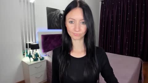 NikaLewis online show from October 2025 04:41:02 AM