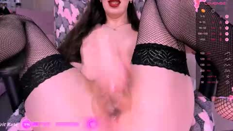 Snapshot of nikavarga chatting on November 2025 10:19:01 AM NikaVarga online show from November 2025 10:19:01 AM