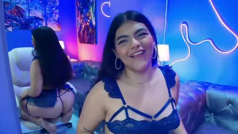 Snapshot of nikibunn chatting on April 2026 01:13:01 PM NIKI online show from April 2026 01:13:01 PM