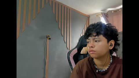 Nikievanz online show from March 2026 02:17:02 PM