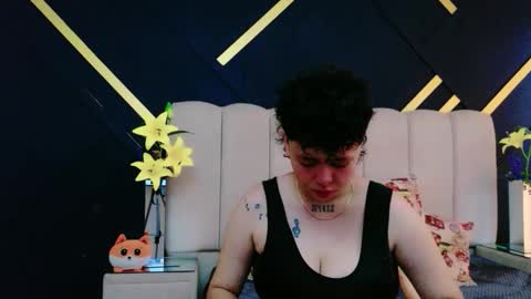 Nikievanz online show from June 2026 06:02:01 PM