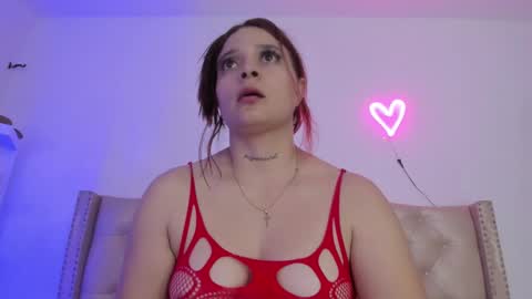 Niikii online show from February 2025 04:36:02 AM