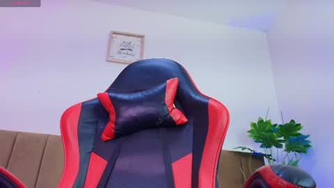Snapshot of nikkenyx chatting on July 2026 06:47:02 AM Nikkenyx online show from July 2026 06:47:02 AM