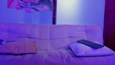 Snapshot of nikki_uwu chatting on February 2026 07:28:01 PM nikki_uwu online show from February 2026 07:28:01 PM