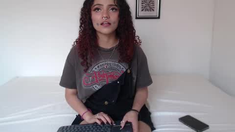 Snapshot of nikki_uwu chatting on March 2026 07:41:02 PM nikki_uwu online show from March 2026 07:41:02 PM