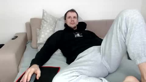 Snapshot of nikkiaadel chatting on November 2025 07:18:01 AM Nick online show from November 2025 07:18:01 AM