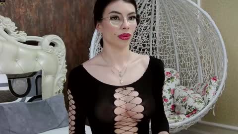 Nikky online show from February 2025 07:45:01 AM