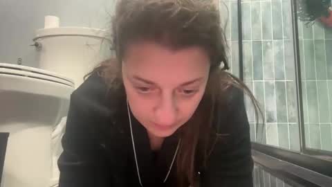 nikkisnow1 online show from November 2025 04:35:02 AM