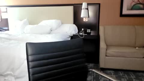 Snapshot of nikkithickumss chatting on April 2026 11:44:02 AM nikkithickumss online show from April 2026 11:44:02 AM