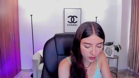 Snapshot of nikky_sweett_ chatting on May 2026 04:34:01 PM nikky_sweett_ online show from May 2026 04:34:01 PM