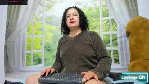 Snapshot of nikol32__ chatting on June 2026 10:43:02 AM dayan online show from June 2026 10:43:02 AM