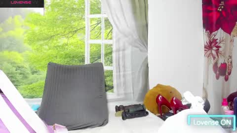 Snapshot of nikol32__ chatting on June 2026 10:30:02 AM dayan online show from June 2026 10:30:02 AM