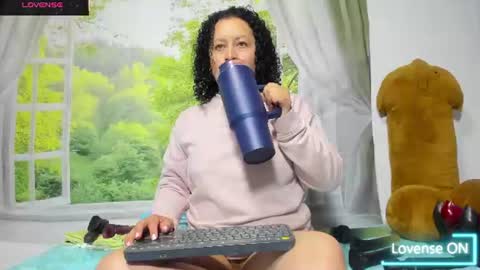 Snapshot of nikol32__ chatting on June 2026 10:36:01 AM dayan online show from June 2026 10:36:01 AM
