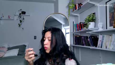 Snapshot of nikol_je chatting on April 2026 02:32:01 PM Nicole cam online show from April 2026 02:32:01 PM