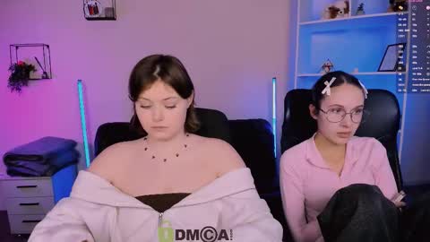 Little Niko  Help me reach my goals online show from November 2025 08:03:01 PM